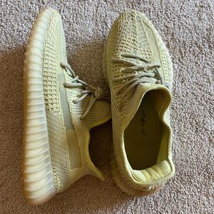 Yeezy Boost 350 V2